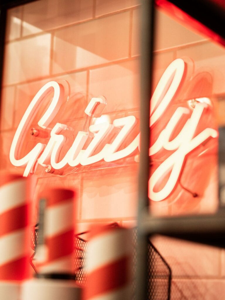 Salon Barbershop Grizzly à Paris. Paris 8ème - Paris 11ème - Paris 10ème.